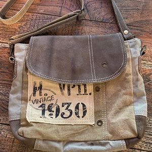 High vintage 1930 crossbody purse